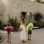 منتجع Ergon House نيكيتي