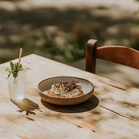 Ergon House نيكيتي