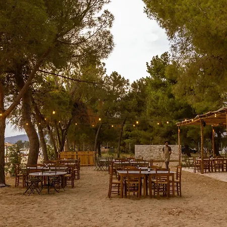 منتجع Ergon House 5*